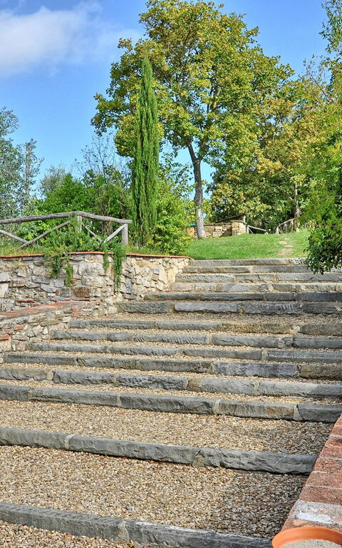 Le Fonti: Building Exterior