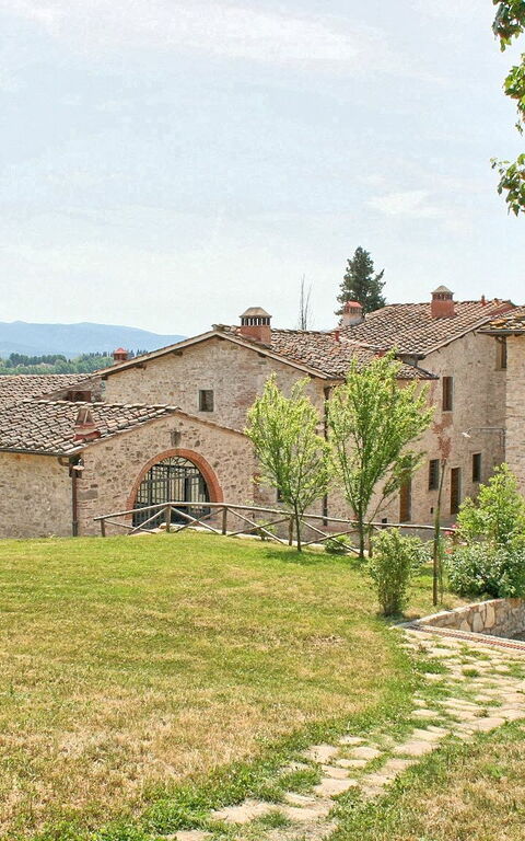 Le Fonti: Building Exterior