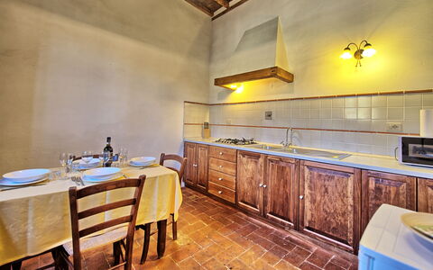 Accommodation Le Fonti 15: Dining Room, Kitchen