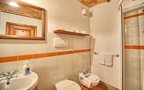 Accommodation Le Fonti 3: Bathroom