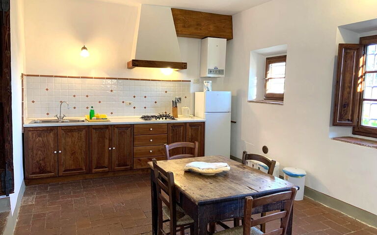 Accommodation Le Fonti 11: Dining Room, Kitchen