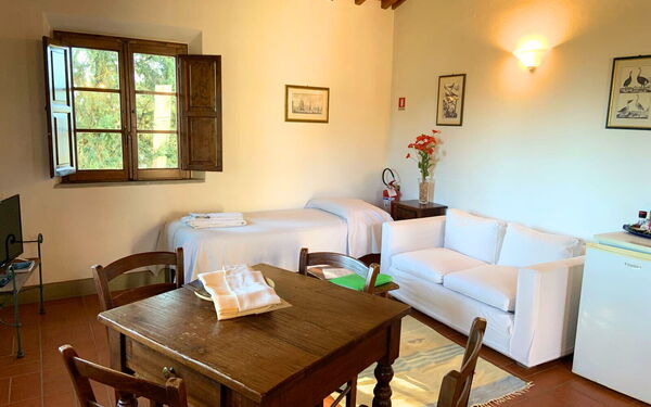 Accommodation Le Fonti 6: Dining Room, Living Room