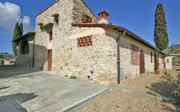 Accommodation Le Fonti 10: Building Exterior
