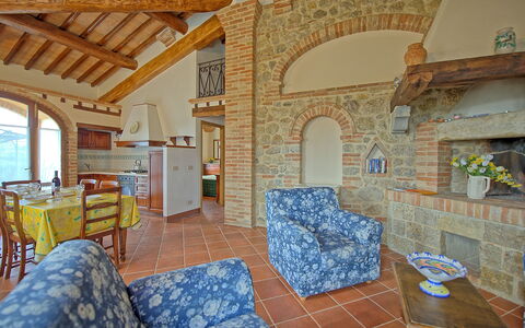 Accommodation San Donnino 7: Dining Room, Kitchen, Living Room