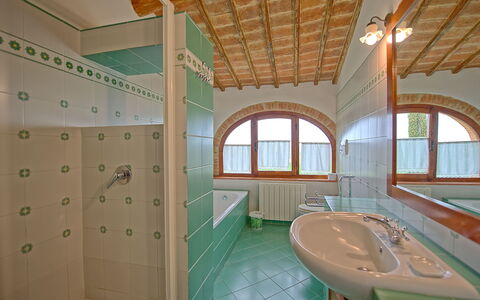 Accommodation San Donnino 4: Bathroom