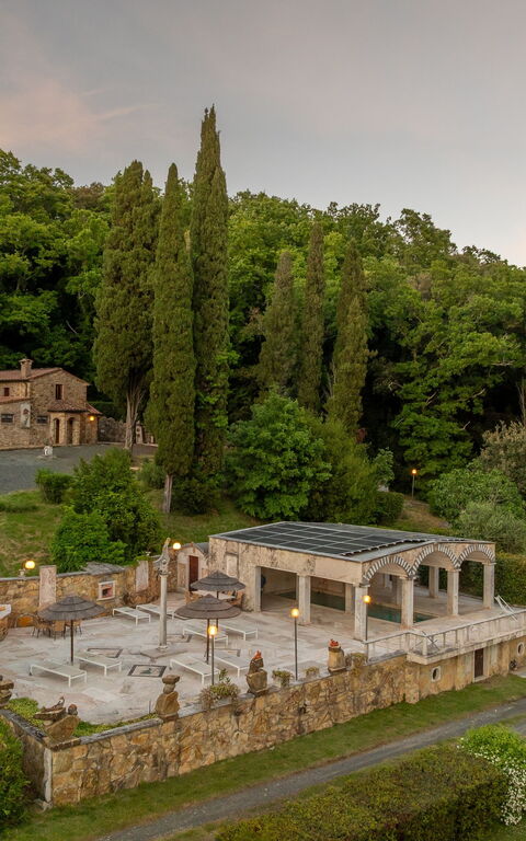 Le Querciolaie with Geothermal Pool: Scenic View