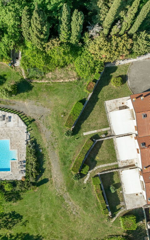 Le Querciolaie with Geothermal Pool: Garden, Pool, Scenic View