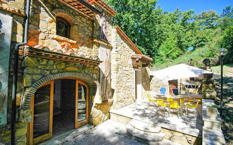 Accommodation Adamo Ed Eva: Building Exterior, Garden