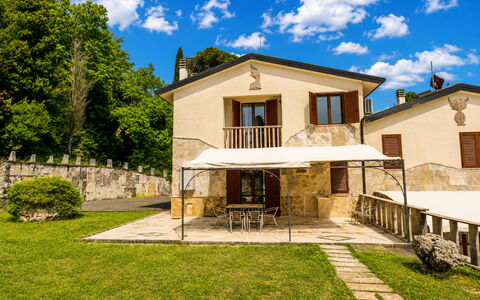 Accommodation Dependance 1: Garden, Main Entrance