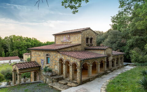 Accommodation Fontana 1: Garden, Main Entrance