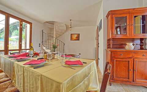 Accommodation Dependance 2: Dining Room, Kitchen