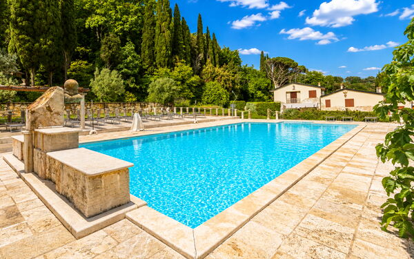 Le Querciolaie with Geothermal Pool: Building Exterior, Outdoor, Pool