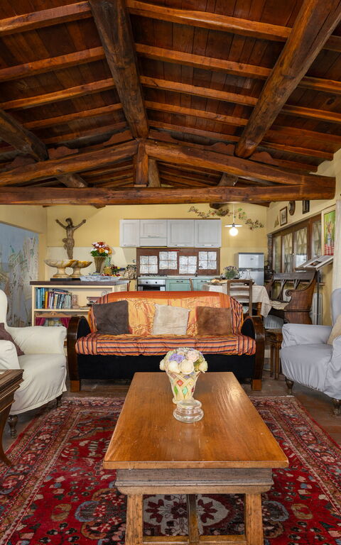 Casa Vania: Dining Room, Kitchen, Living Room