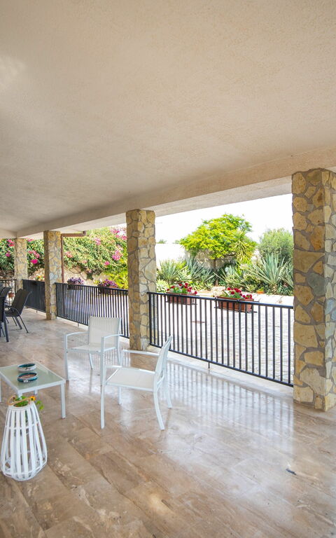 Villa Contrada: Balcony / Terrace / Patio