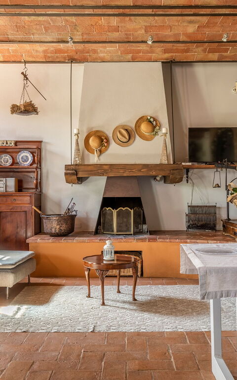 Villa Castiglione: Dining Room, Living Room