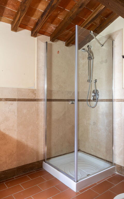 Villa Casentino: Bathroom