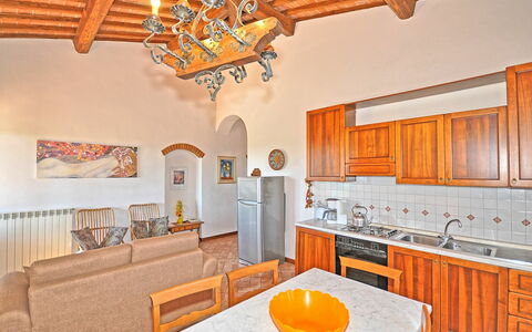 Accommodation Vittoriana 4: Dining Room, Kitchen, Living Room