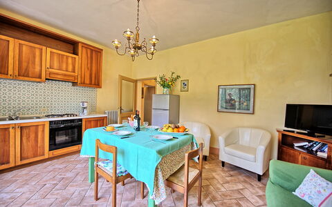 Accommodation Vittoriana 1: Dining Room, Kitchen, Living Room