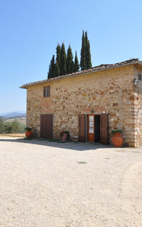 Tenuta: Building Exterior