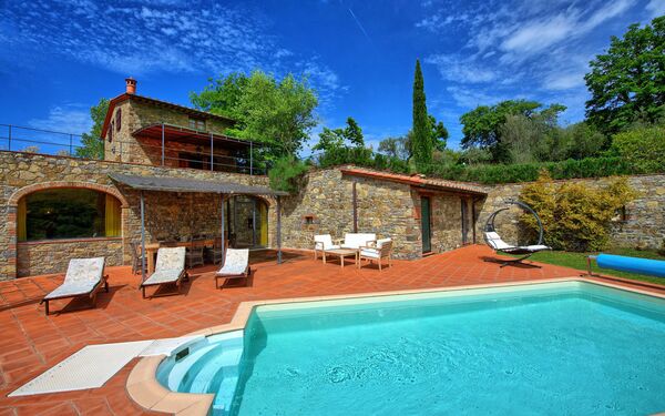 Villa Barbischio: Building Exterior, Pool