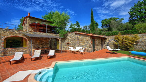 Villa Barbischio: Building Exterior, Pool