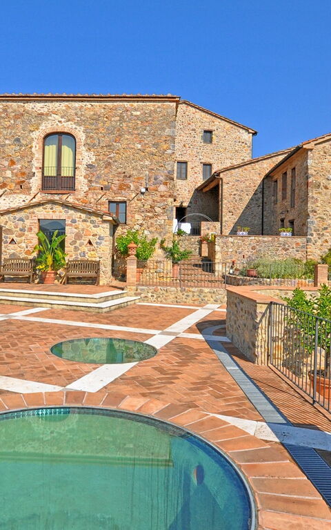 Villa Vittorio: Building Exterior, Garden, Pool