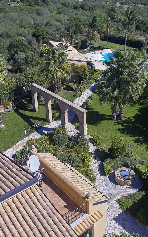 Villa Oasi: Scenic View