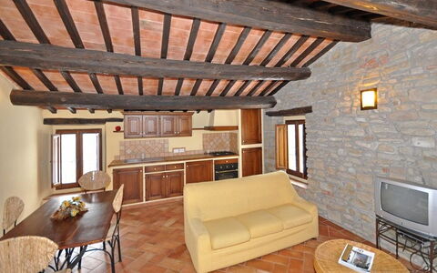 Accommodation Marradi 4: Dining Room, Kitchen, Living Room