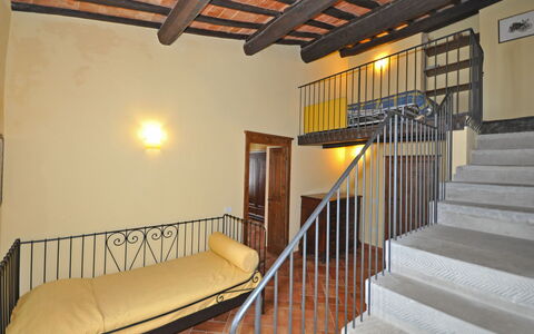 Accommodation Marradi 2: Living Room