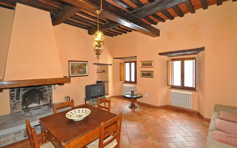 Accommodation Marradi 3: Dining Room, Kitchen, Living Room