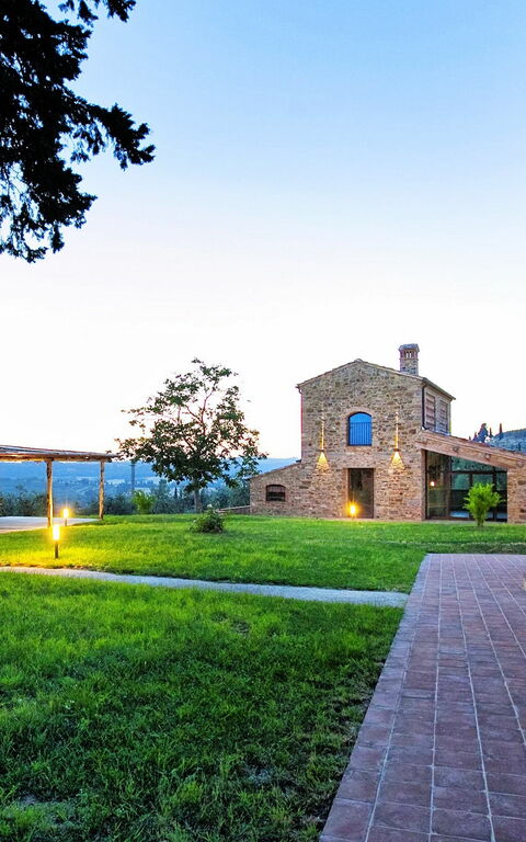 Villa Ferdinando: Garden, Summer