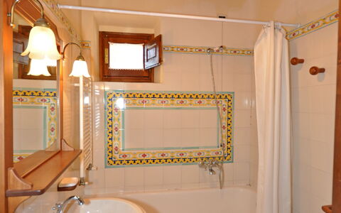 Accommodation Civetta 4: Bathroom