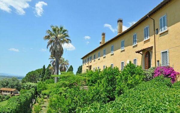 Il Principe: Building Exterior, Garden, Outdoor