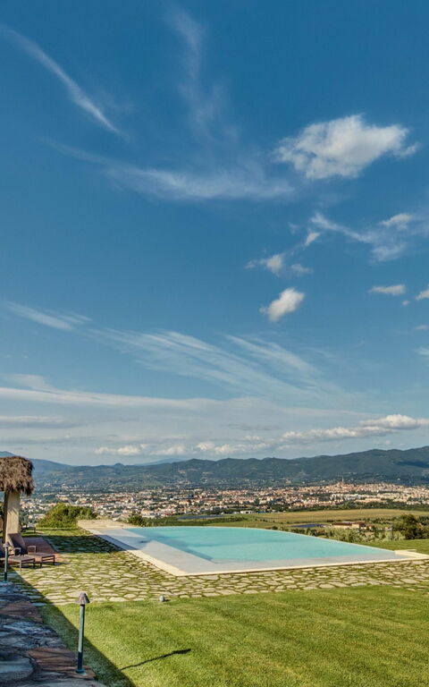Villa Agazzi: Pool, Scenic View