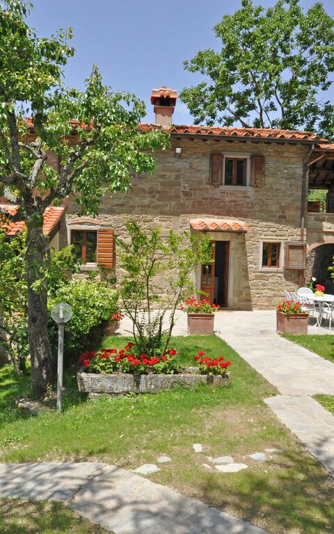 Villa Dame: Building Exterior, Garden, Outdoor
