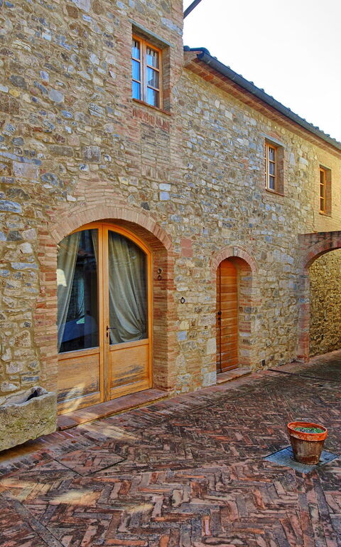 Arturo: Building Exterior, Garden, Outdoor