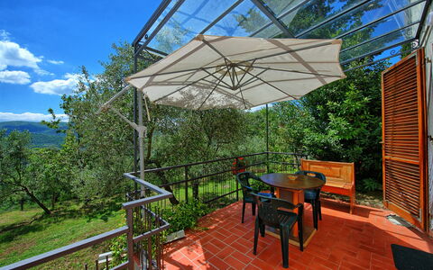 Accommodation Rustico: Building Exterior, Garden