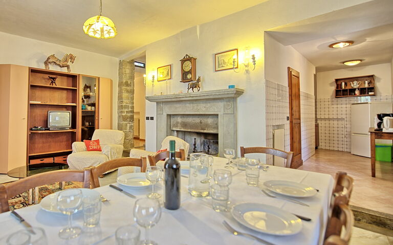 Accommodation Rondini: Dining Room, Living Room