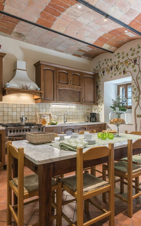 Palazzo Rosadi: Kitchen