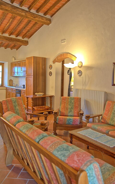 Querciolaia: Dining Room, Kitchen, Living Room