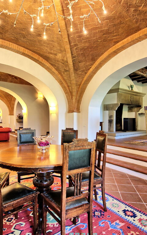 Casavecchia: Dining Room, Living Room