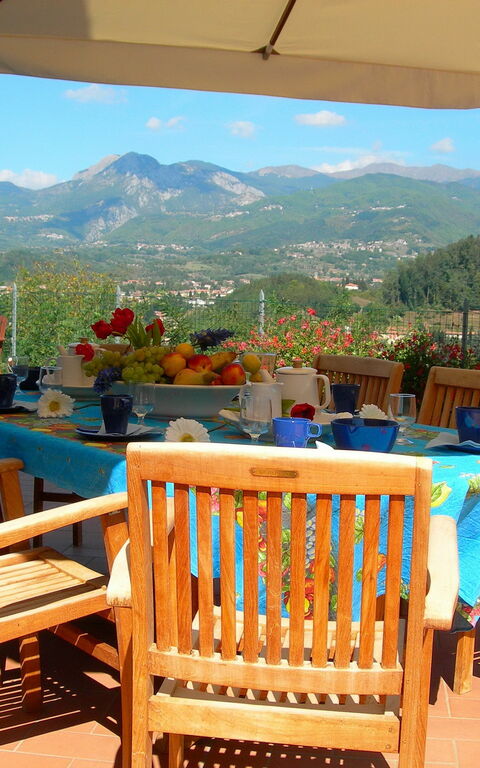 Villa Saida: Balcony / Terrace / Patio, Outdoor