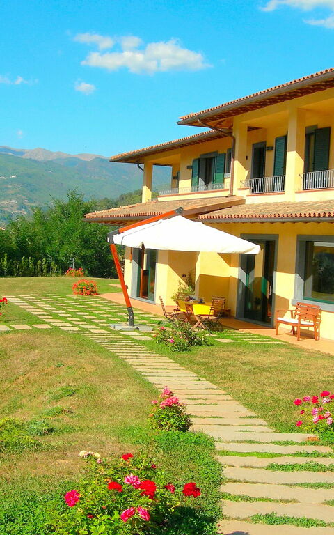 Villa Saida: Garden, Outdoor