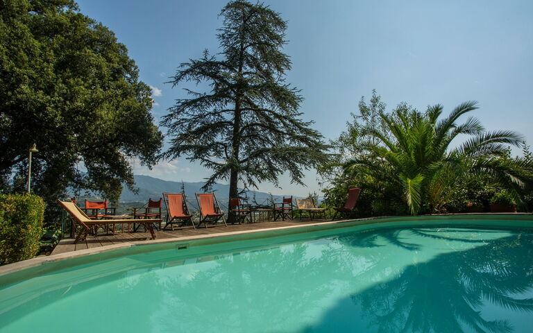 Villa Pedone: Outdoor, Pool