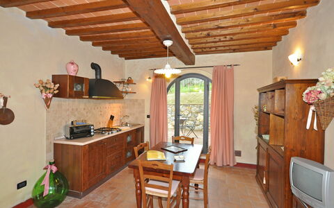 Accommodation Melograno: Dining Room, Kitchen, Living Room