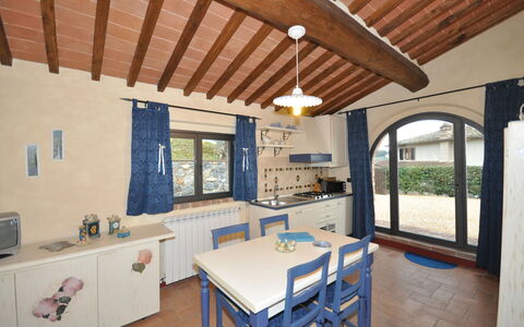 Accommodation Ortensia: Dining Room, Kitchen, Living Room