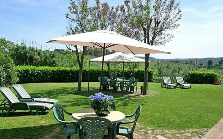 Podere Degli Olivi: Garden