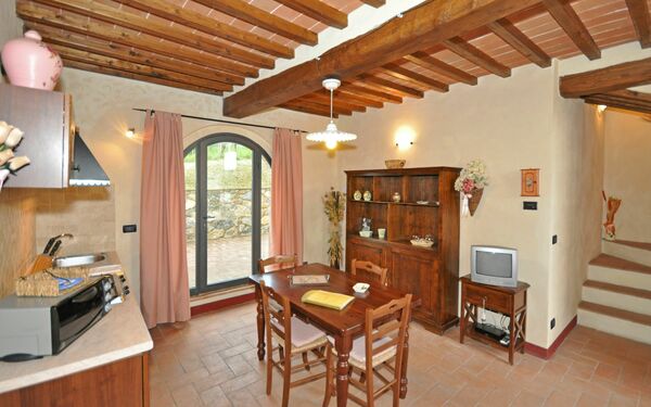 Accommodation Melograno: Dining Room, Kitchen, Living Room