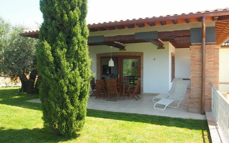 Villa Dei Cipressi: Balcony / Terrace / Patio, Building Exterior, Garden, Outdoor