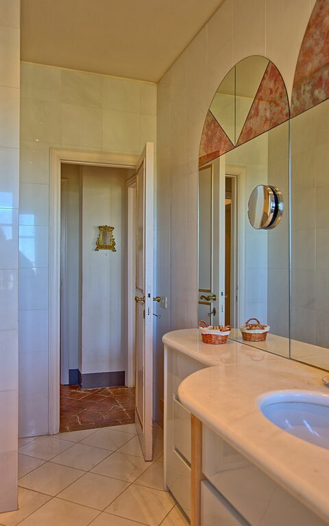 Villa Camaiore: Bathroom